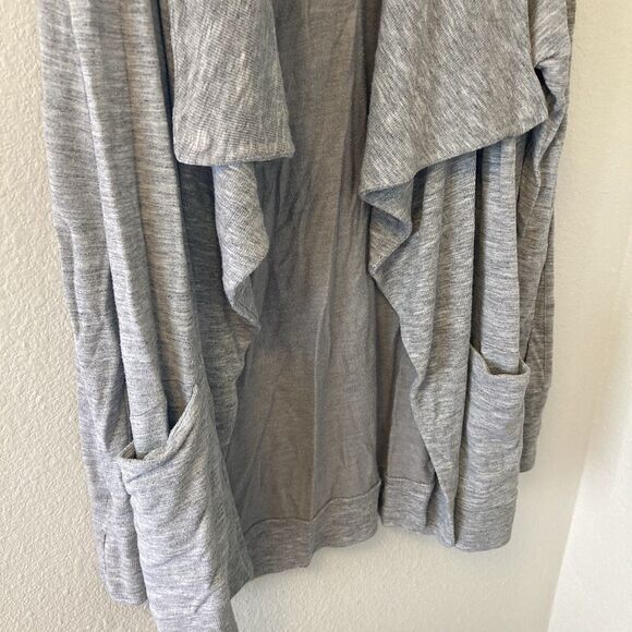 Athleta Women's Open Cardigan Modal Blend Thumb Holes Pockets Gray Size Medium - Picture 4 of 14